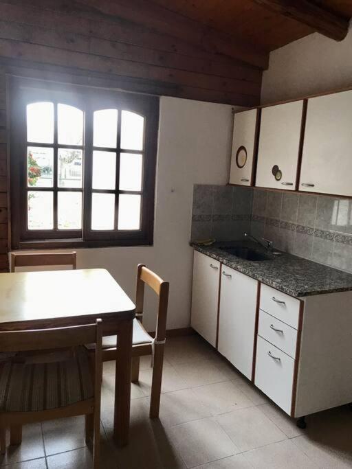 Pequena Casa De Troncos, Detras De Casa Principal No Trabajo Con Tarjeta De Credito Puerto Madryn Esterno foto