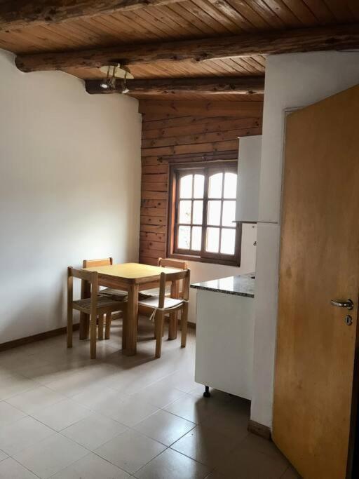 Pequena Casa De Troncos, Detras De Casa Principal No Trabajo Con Tarjeta De Credito Puerto Madryn Esterno foto