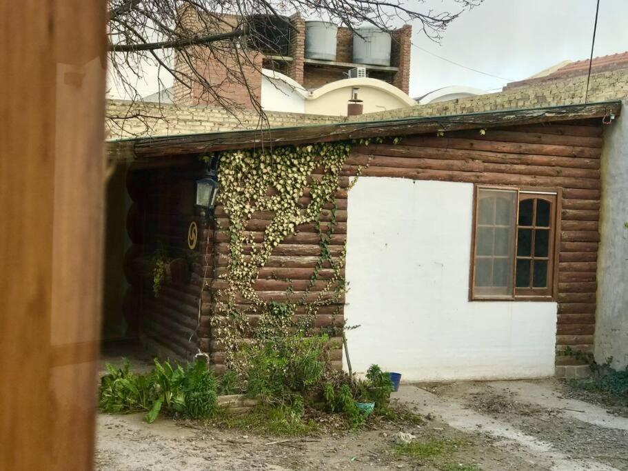 Pequena Casa De Troncos, Detras De Casa Principal No Trabajo Con Tarjeta De Credito Puerto Madryn Esterno foto